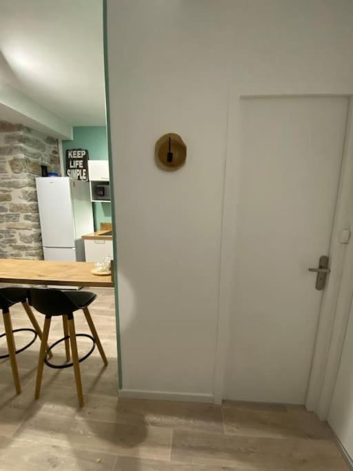 Charmant Studio Idealement Place Et Paisible ! Oloron-Sainte-Marie Eksteriør billede